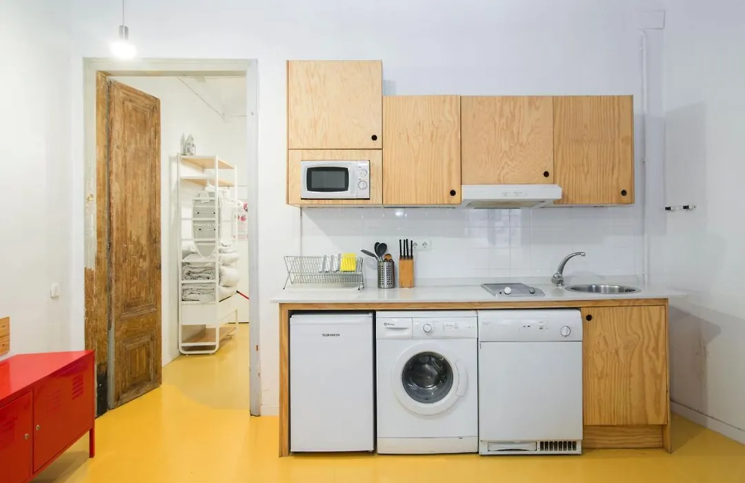 Akad Sweet Home-1